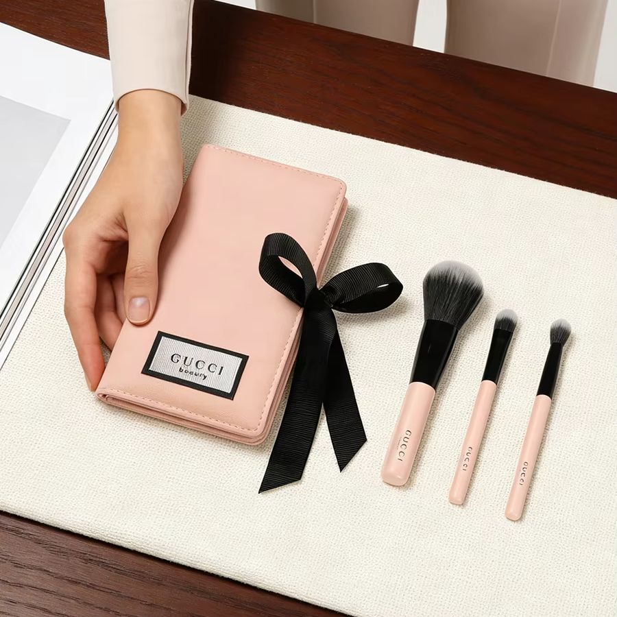 GUCCIs bag Makeup Brush Set Pi - đánh giá và giá Luxury Bags Gucci